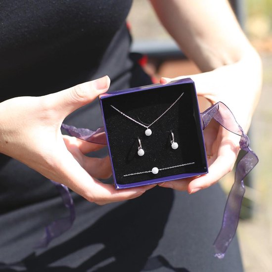 Zilveren set rond met zirkonia