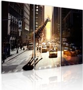 Schilderijen Op Canvas - Schilderij - Giraffe in de grote stad 120x80 - Artgeist Schilderij