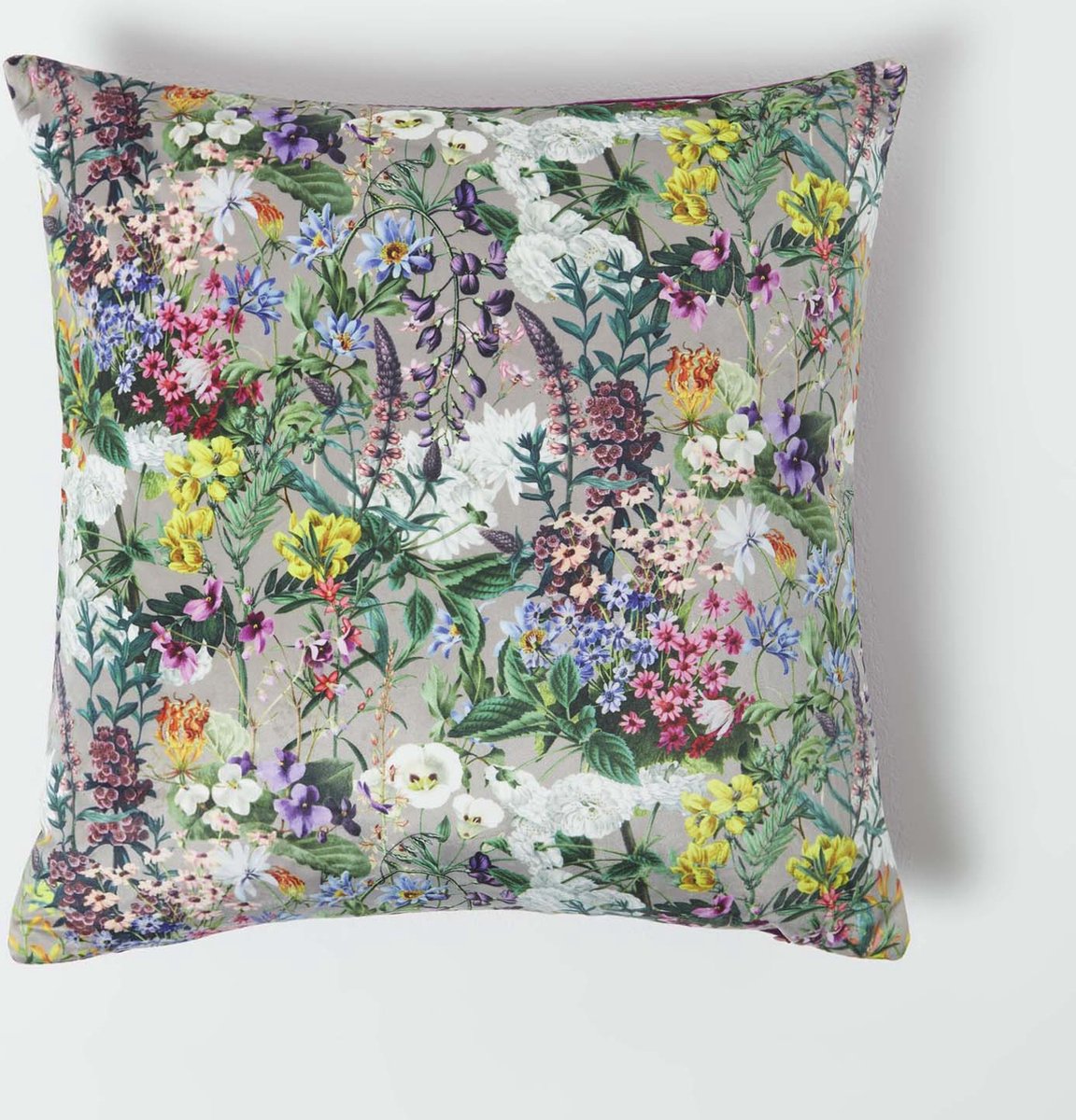 Homescapes Decoratieve bloemenkussenhoes - Paars, 46 x 46 cm Veelkleurig paars