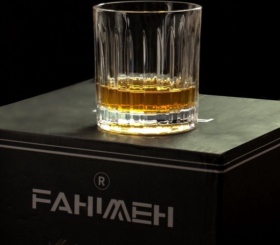 FAHIMEH Rum glazen, rotating whisky, cognac whiskyglazen, zonder steel, wiebelglazen, proeven, wijnglas, kristal, tumbler likeurglazen, ginglas, gepersonaliseerde cadeaus voor mannen, set van 4, 200