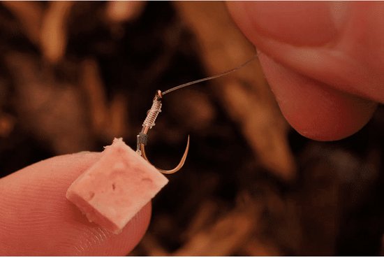 "Guru B.Band Pellet Waggler Ready Rig - 38 cm - 0,22 mm - Taille 16 -"