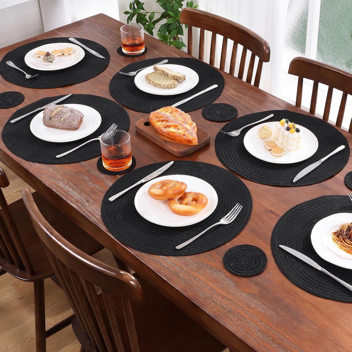 Pauwer Ronde placemats en onderzetters, set van 6, antislip wasbale- tafelmatten en onderzetters, hittebestendige decoratietafelmatten voor hotel, bruiloft, feest, Kerstmis, zwart Pauwer Ronde placemats en onderzetters, set van 6, antislip wasbale- tafelmatten en onderzetters, hittebestendige decoratietafelmatten voor hotel, bruiloft, feest, Kerstmis, zwart