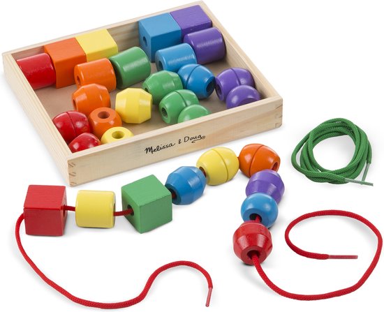 Thumbnail van een extra afbeelding van het spel Melissa & Doug Rijgkralen in primaire kleuren - ontwikkelingsspeelgoed - Problemen oplossen - Montessori Speelgoed - Houten kralen voor kinderen - 3+ jaar - Cadeau voor jongens en meisjes