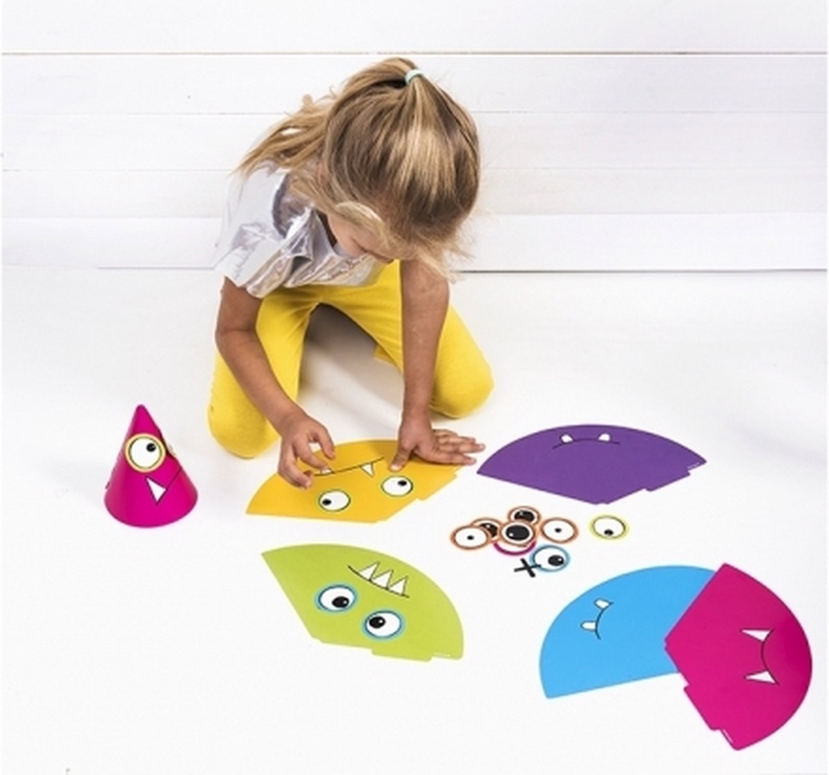 PartyDeco feesthoedjes DIY - monsters thema - party verjaardag hoedjes - punthoedjes — afbeelding 4
