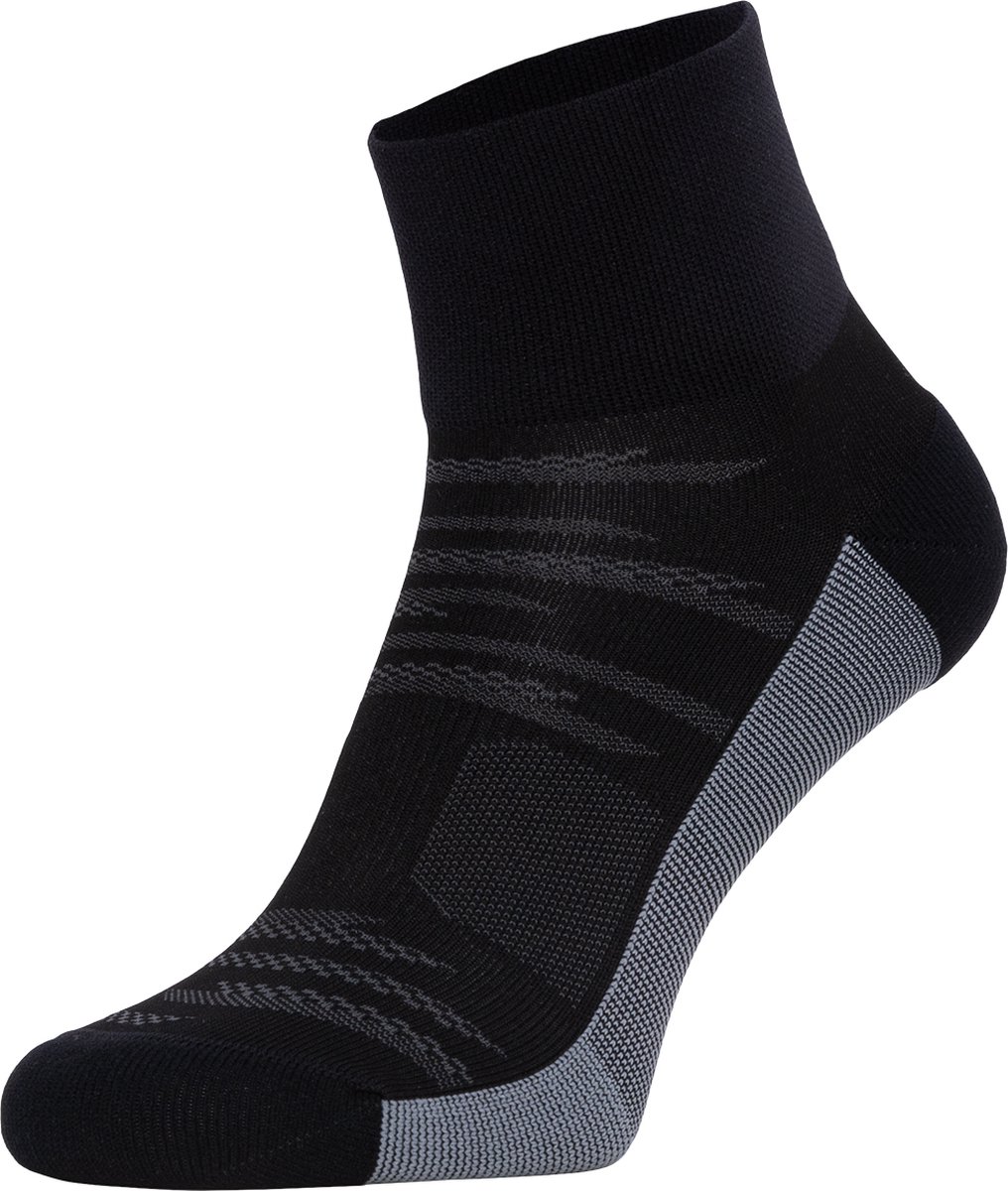 NOMAD® Sportsokken Quarter 43-46 Fietsen Hardlopen Wandelen Sporten Naadloos Anti-Bacterieel & Anti-geur Zwart