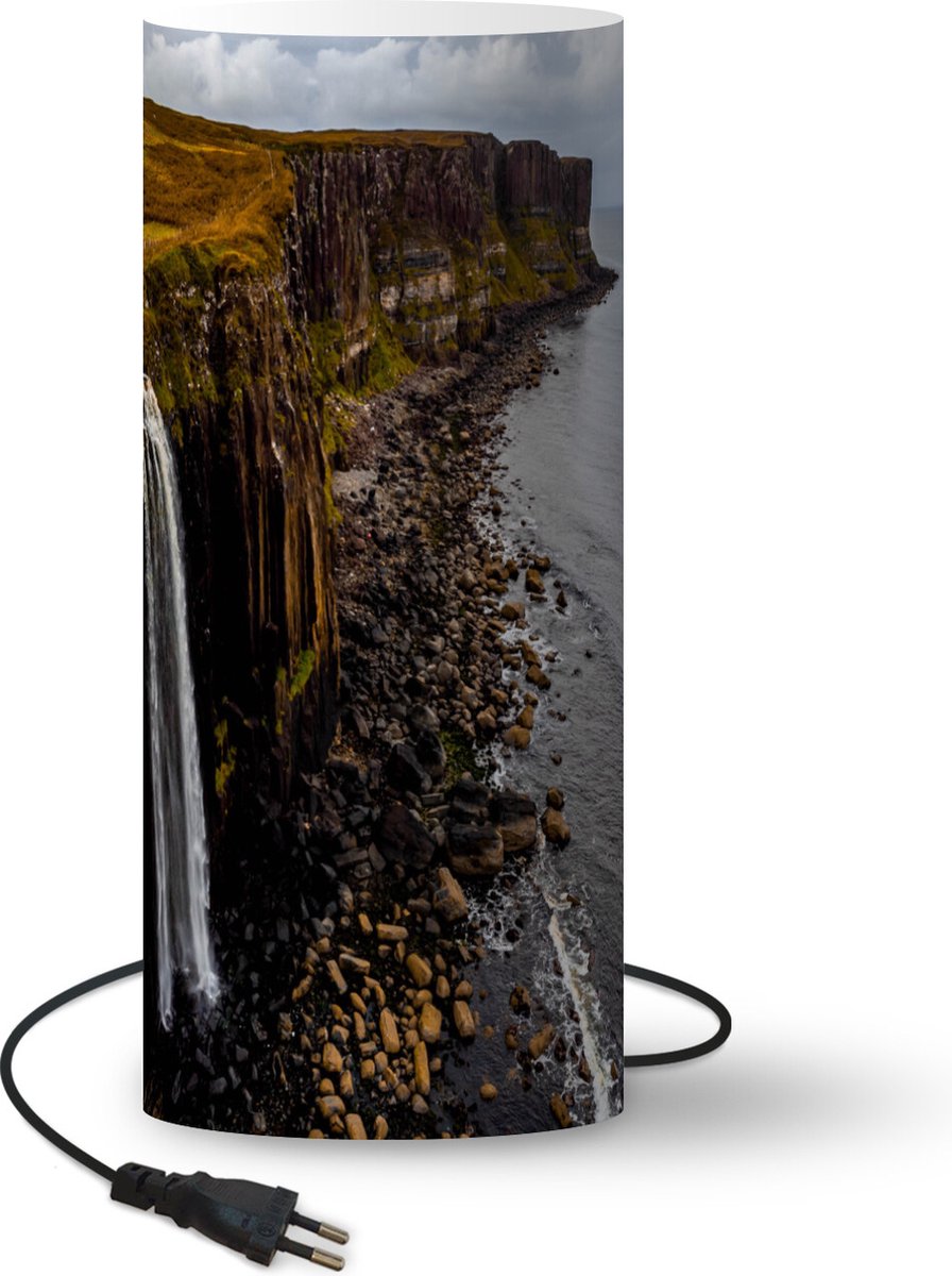 Lamp Vogelperspectief Schotland - Waterval in Schotland in vogelperspectief - 54 cm hoog - Ø23 cm - Inclusief LED lamp