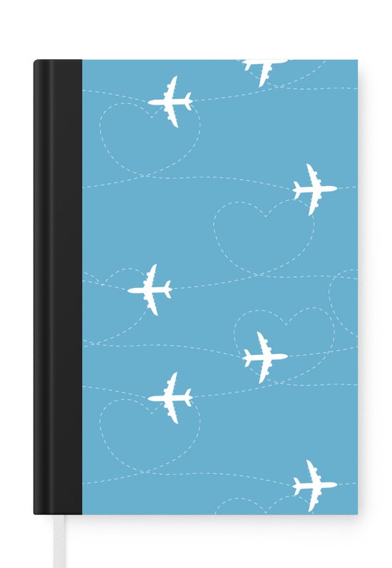 Notitieboek - Schrijfboek - Vliegtuig - Hartje - Patronen - Notitieboekje klein - A5 formaat - Schrijfblok