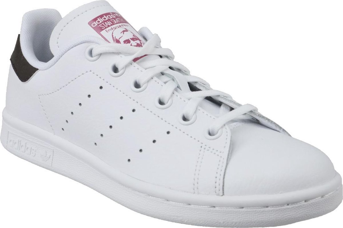 مقطع فراشة مضادات حيوية يتملص stan smith velcro 38 - rise-association.com
