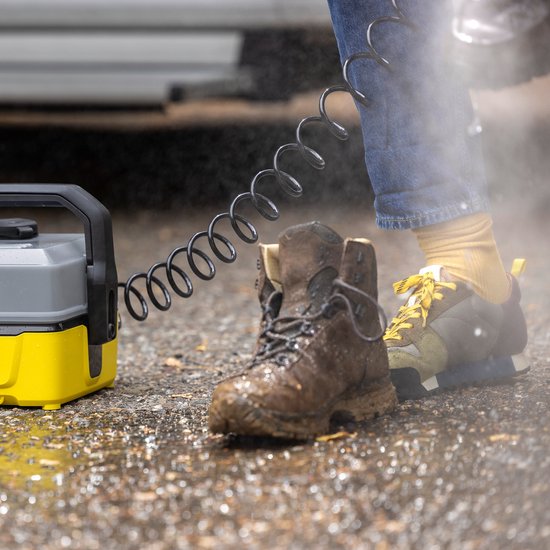Kärcher OC 3 Adventure mobiele reiniger - Extra accessoires - Lithium-ion - 4 liter tank - Looptijd 15 min - Slanglengte 2.8 m - Lage druk van Kärcher — afbeelding 3