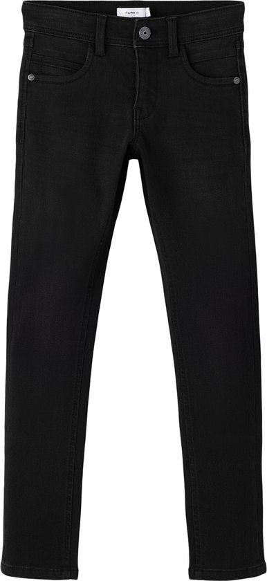 Voorkant van een zwarte slim fit jeans met merklabel.
