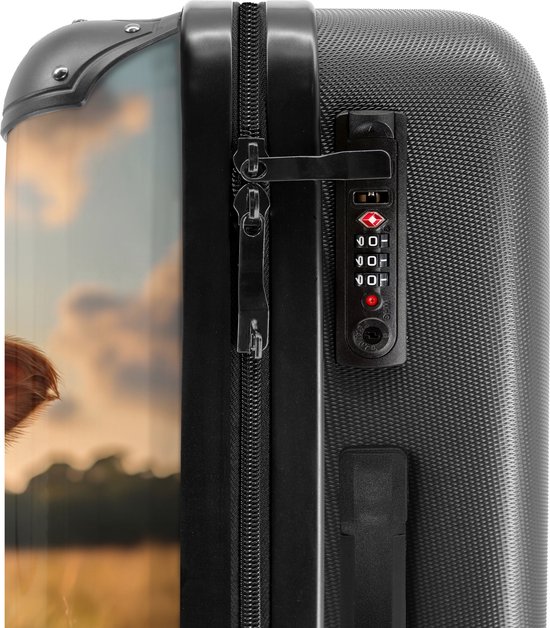 NoBoringSuitcases.com® - Grande valise Vache dans un pré - Bagage - Valise de voyage - Valise chariot - Valises 67cm