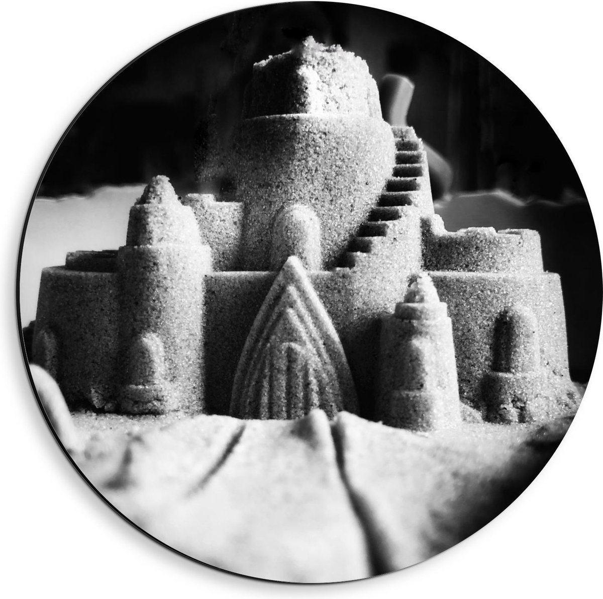Dibond Wandcirkel - Zandkasteel Zwart - Wit - 40x40cm Foto op Aluminium Wandcirkel (met op