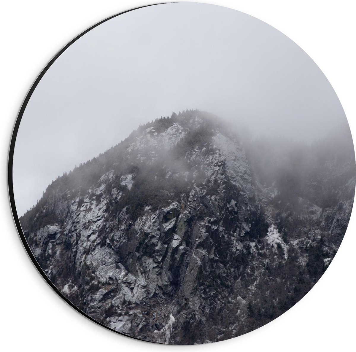 KuijsFotoprint Dibond Wandcirkel - Berg met Mist (zwart/wit) - 20x20cm Foto op Aluminium Wandcirkel (met ophangsysteem)