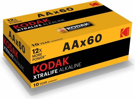 Gele en zwarte doos met "KODAK XTRALIFE ALKALINE AAx60" en "10 YEAR GUARANTEE".