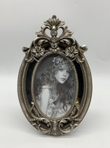 Fotolijst - antiek - rijk versierde barok lijst - kunsthars zilver ovaal - binnenmaat 10x15 cm