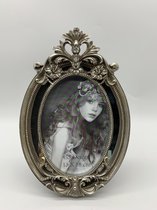 Fotolijst - antiek - rijk versierde barok lijst - kunsthars zilver ovaal - binnenmaat 13x18 cm
