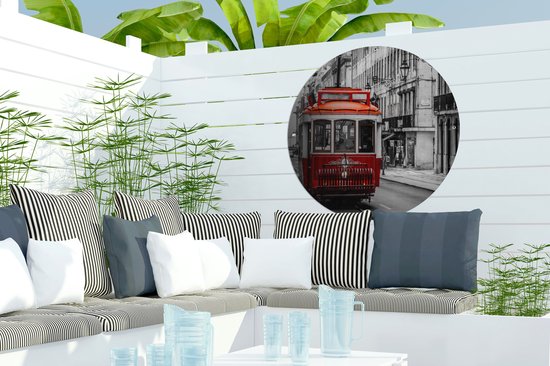 Tuincirkel Zwart-wit foto van een oude rode trein - 60x60 cm - Ronde Tuinposter - Buiten