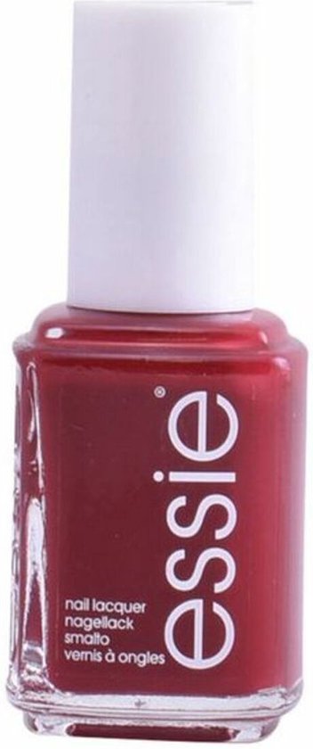 Essie nagellak in de kleur rood.