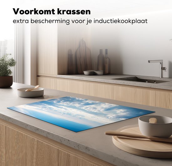 KitchenYeah® Inductie beschermer 77x51 cm - Wolkendek in de lucht - Kookplaataccessoires - Afdekplaat voor kookplaat - Inductiebeschermer - Inductiemat - Inductieplaat mat