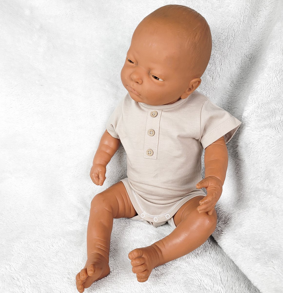 Babidu Romper Houten Knoopjes | 1111 | Beige/Zandkleur | Korte Mouw | 18 maand | maat 86