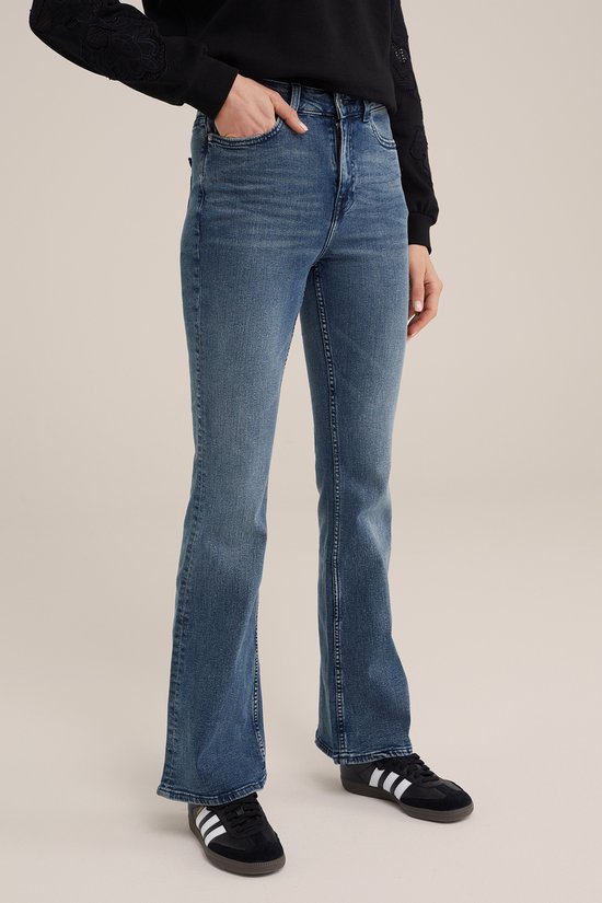 WE Fashion Dames high-rise flared jeans met stretch