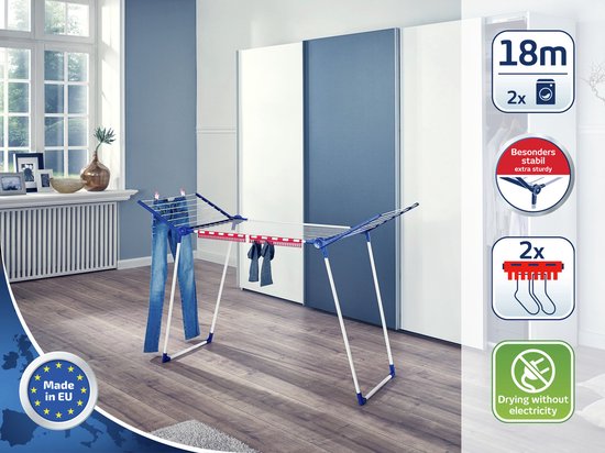 Étendard pliable avec cadre bleu et lignes blanches, détaillé avec un jean bleu. Icônes "Made in EU" et "18m de longueur de séchage".