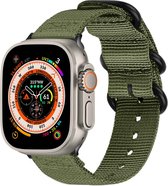 iMoshion Bandje Geschikt voor Apple Watch Bandje Series 1 / 2 / 3 / 4 / 5 / 6 / 7 / 8 / 9 / SE / Ultra (2) - 42 / 44 / 45 / 49 mm - iMoshion Nylon band - Groen