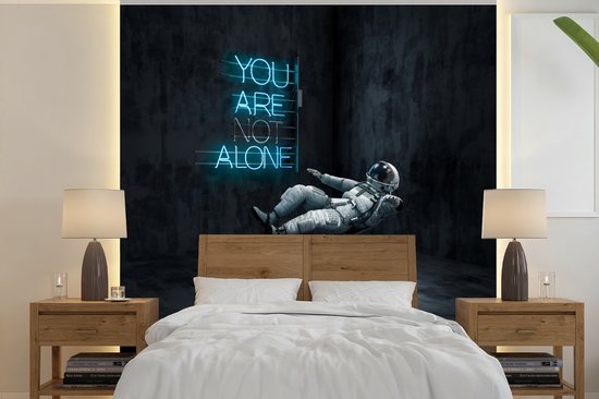 Behang - Fotobehang Astronaut - Licht - Zweven - Breedte 220 cm x hoogte 220 cm