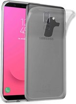 Cadorabo Hoesje voor Samsung Galaxy J8 2018 in VOLLEDIG TRANSPARANT - Beschermhoes gemaakt van flexibel TPU Silicone Case Cover