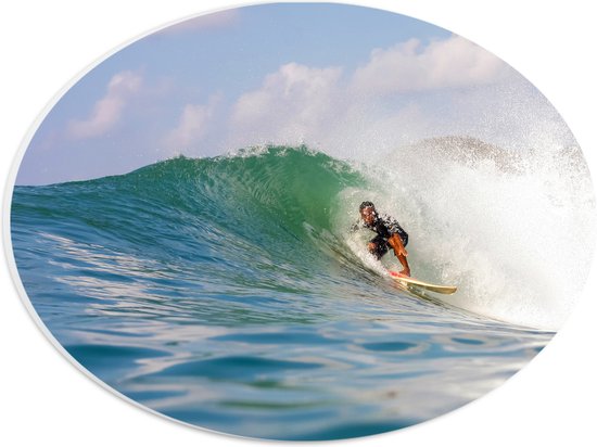 PVC Schuimplaat Ovaal - Surfer in Actie door Golf - 28x21 cm Foto op Ovaal (Met Ophangsysteem)