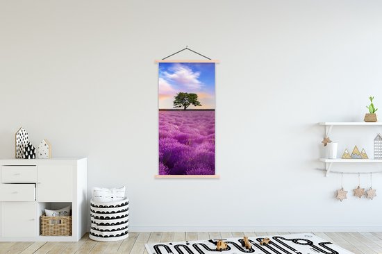 Posterhanger incl. Poster 90x180 cm - Schoolplaat - Lavendel - Boom - Zonsondergang - Paars - Textielposter - Blanke latten