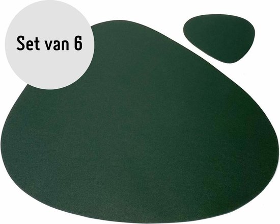 Un set de 6 sets de table verts, comprenant un grand set de table et un petit sous-verre.