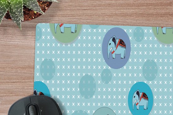 Bureau onderlegger 80x40 cm - Muismat Olifant - Stippen - Design - Bureaulegger xl - Desk mat beschermer - Computer muismatten