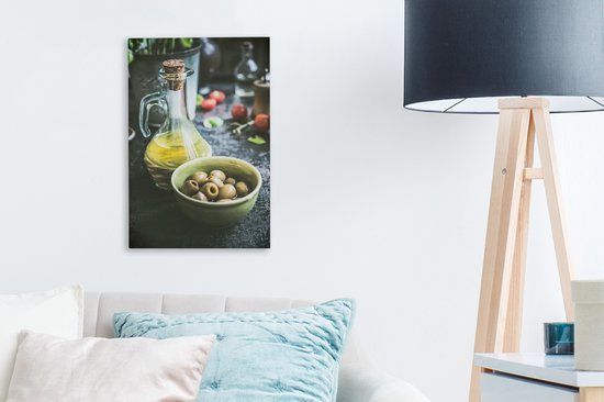 Olives dans un bol et une bouteille en verre à l'huile 20x30 cm - petit - Tirage photo sur toile (Décoration murale salon / chambre)