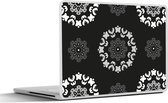 Laptop sticker - 10.1 inch - Mandala - Patronen - Zwart Wit - 25x18cm - Laptopstickers - Laptop skin - Cover