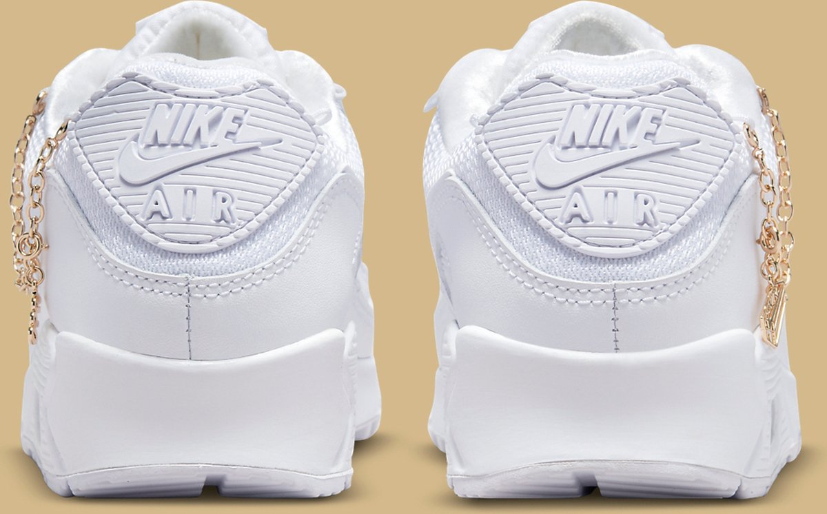 nike air max 90 with charm