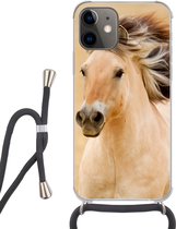 Hoesje met koord Geschikt voor iPhone 11 - Paarden - Dieren - Manen - Portret - Siliconen - Crossbody - Backcover met Koord - Telefoonhoesje met koord - Hoesje met touw