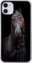 Geschikt voor iPhone 11 hoesje - Paarden - Fries - Manen - Zwart - Dieren - Siliconen Telefoonhoesje