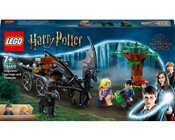 foto van LEGO Harry Potter Zweinstein Rijtuig en Thestralissen - 76400