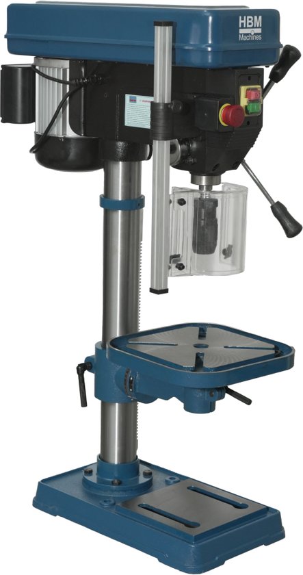Blauwe HBM Machines kolomboormachine met een zilveren motor en zwarte handgrepen.
