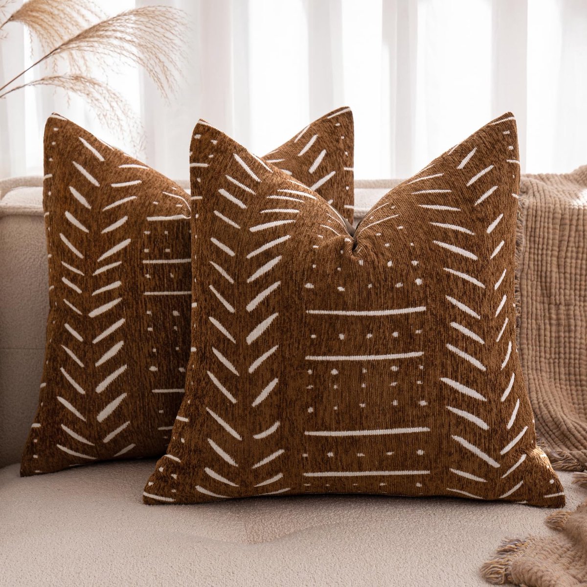 My Ninki ® Kussenhoezen Set van 2 met Elegant Chenille Design voor Stijlvolle Interieurs, 45 x 45 cm, Bruin