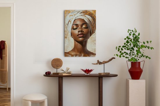 Saammp - Canvas Schilderij - Afrikaanse vrouw met witte tulband en goud - abstract - 100x150 - Foto op canvas - Wanddecoratie - Muurdecoratie Woonkamer - Slaapkamer decoratie - Canvas Print