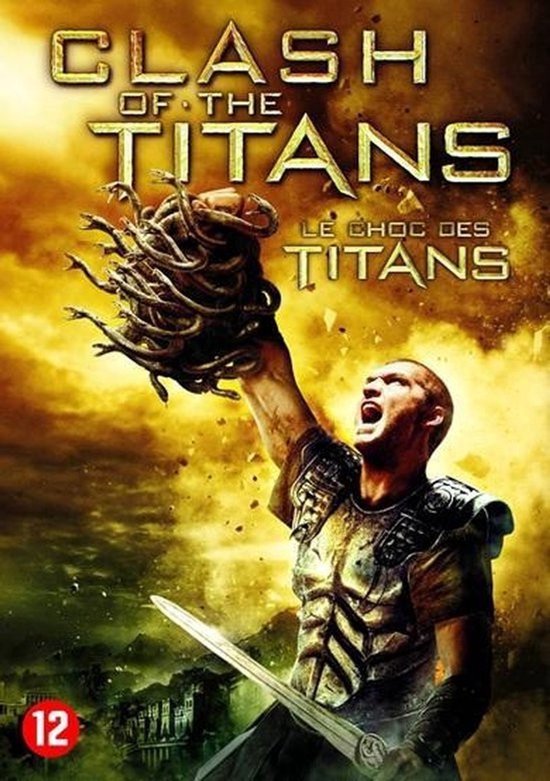 DVD hoes met 'Clash of the Titans'. Een man in harnas houdt een Medusahoofd omhoog, met een zwaard.