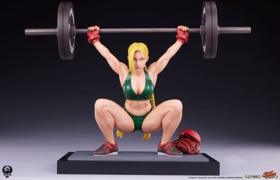 Premium Collectibles Studio Street Fighter Premier Series Statue 1/4 Cammy: Powerlifting 41 cm Beeld
