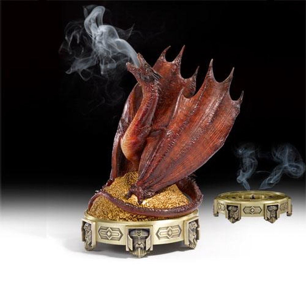 Hobbit - Smaug wierook brander