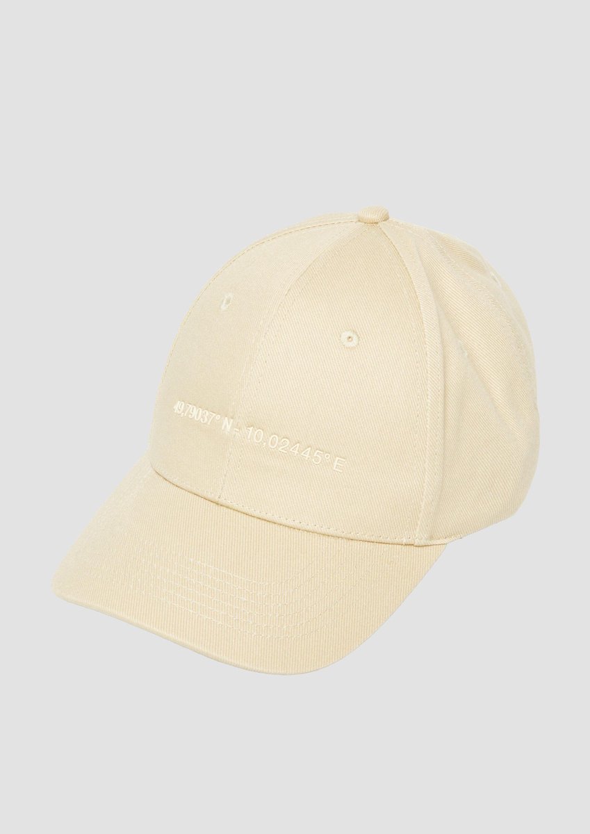 QS - female - Cap