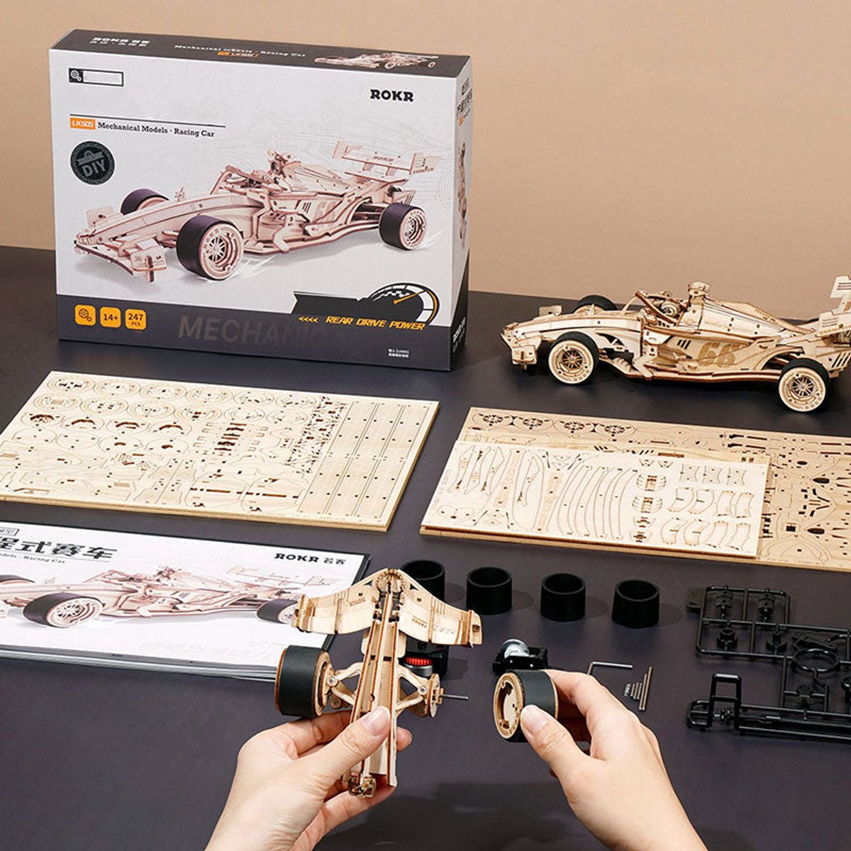 ROBOTIME Houten 3D-puzzel Racewagen Model Kits voor volwassenen, 5 uur bouwen, cadeaus voor tieners en kinderen, mechanisch brullend motortje, 8- 10M vooruit, LK505 ROBOTIME Houten 3D-puzzel Racewagen Model Kits voor volwassenen, 5 uur bouwen, cadeaus voor tieners en kinderen, mechanisch brullend motortje, 8- 10M vooruit, LK505