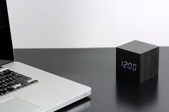 Gingko GK08W10 Cube Black Click Clock with White LED — afbeelding 4