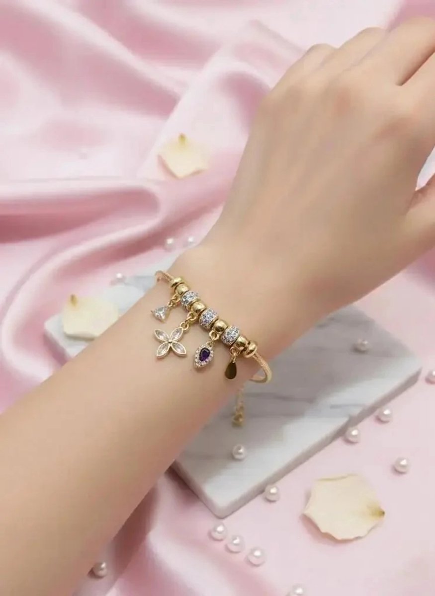 Dorvina 316L Roestvrij Staal Verstelbaar Zirkonia Goudkleurig Klaverblad Blauw Steen met Bedel Armband