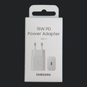 Witte Samsung 15W PD Power Adapter verpakking met USB-C poort.